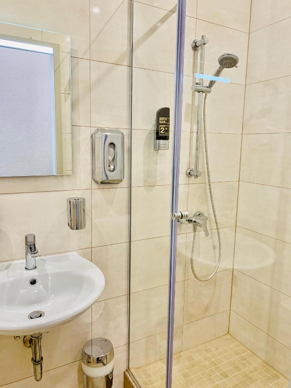 Motel Blue Main image